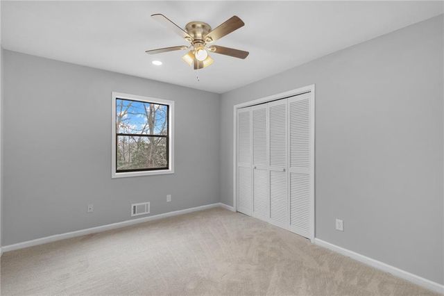 177 W Putnam Ferry W Road, Woodstock, GA 30189