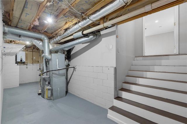 177 W Putnam Ferry W Road, Woodstock, GA 30189