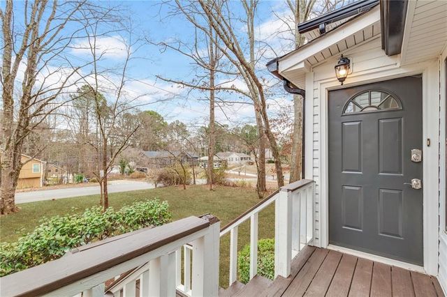 177 W Putnam Ferry W Road, Woodstock, GA 30189