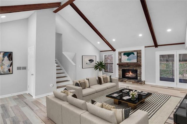 177 W Putnam Ferry W Road, Woodstock, GA 30189