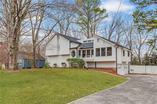 177 W Putnam Ferry W Road, Woodstock, GA 30189