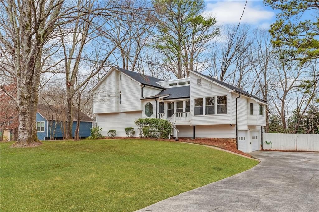 177 W Putnam Ferry W Road, Woodstock, GA 30189