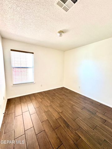 649 LINDA JOHNSON Avenue, El Paso, TX 79932