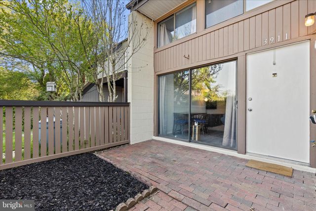 3911 WOODHUE PL, Alexandria, VA 22309