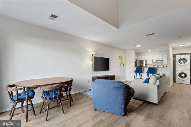 3911 WOODHUE PL, Alexandria, VA 22309