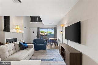 3911 WOODHUE PL, Alexandria, VA 22309