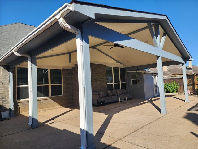 12303 Doe Meadow Drive, Stafford, TX 77477