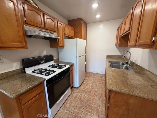 10238 Woodworth Avenue 5, Inglewood, CA 90303