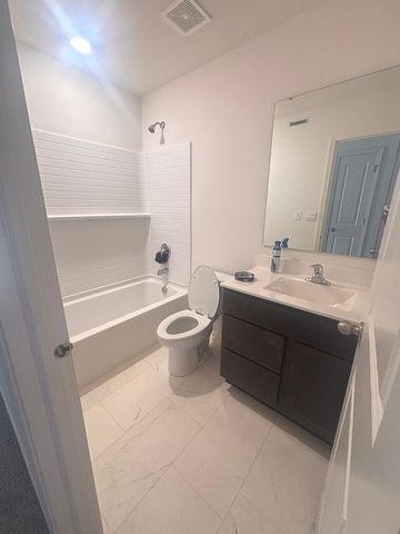 17314 Roscommon Road, Tinley Park, IL 60477