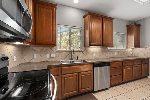 5735 WELSCH VW, San Antonio, TX 78249