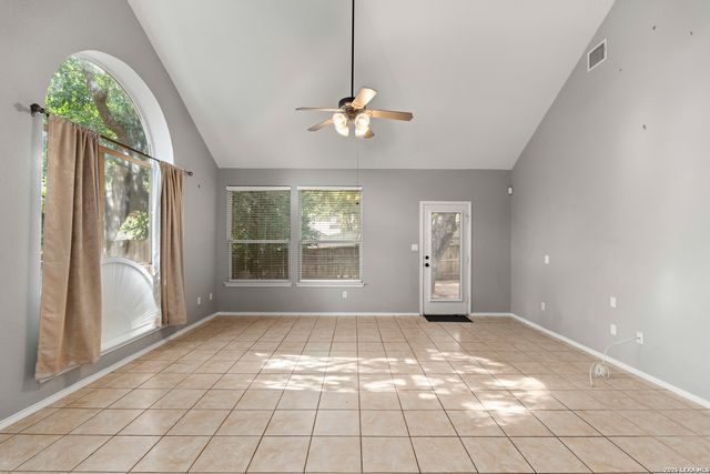 5735 WELSCH VW, San Antonio, TX 78249