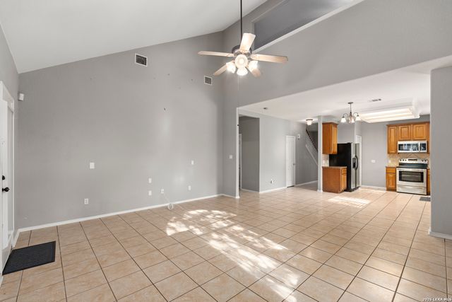 5735 WELSCH VW, San Antonio, TX 78249