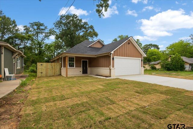 1722 N. Ross, Tyler, TX 75702