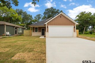1722 N. Ross, Tyler, TX 75702