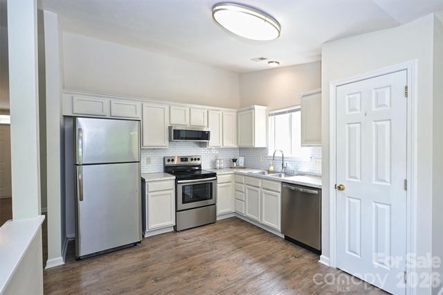 1605 Royal Tree Court, Charlotte, NC 28216