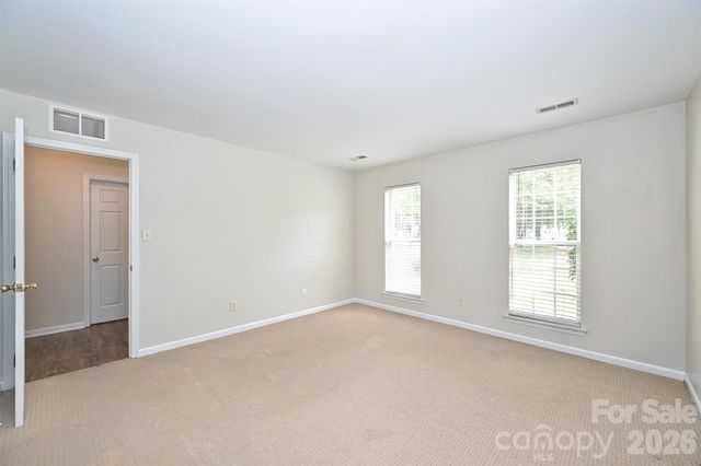 1605 Royal Tree Court, Charlotte, NC 28216