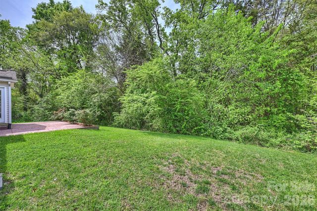 1605 Royal Tree Court, Charlotte, NC 28216