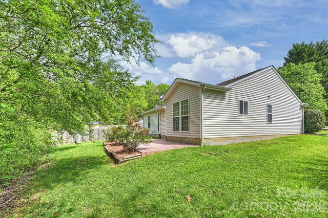 1605 Royal Tree Court, Charlotte, NC 28216