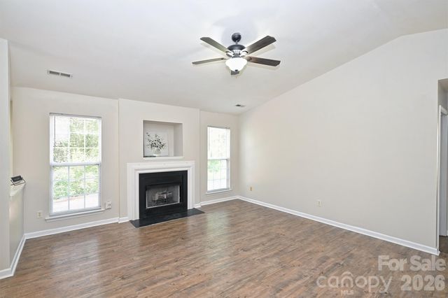 1605 Royal Tree Court, Charlotte, NC 28216