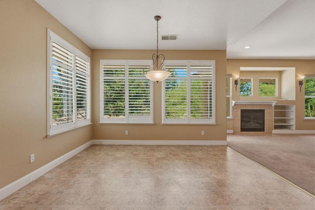 3537 Foxmore Ln, Rescue, CA 95672