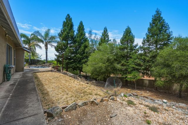 3537 Foxmore Ln, Rescue, CA 95672