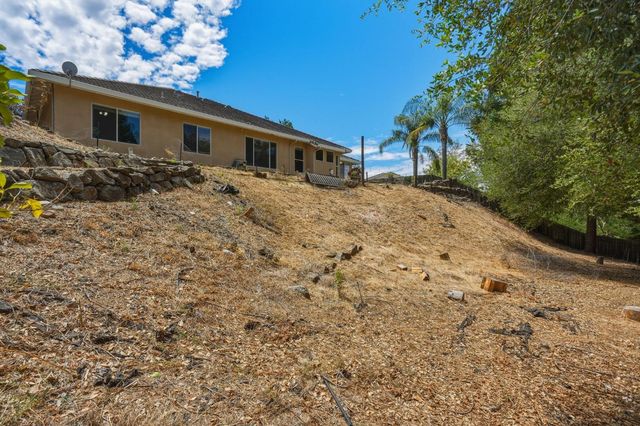 3537 Foxmore Ln, Rescue, CA 95672