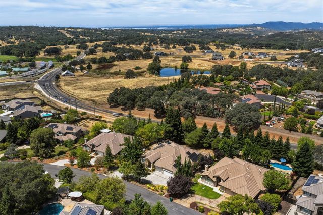 3537 Foxmore Ln, Rescue, CA 95672