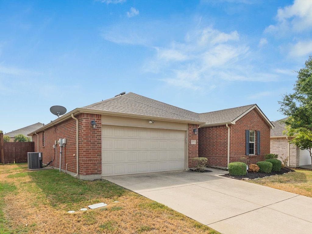 14721 Brandon Drive, Little Elm, TX 75068 — photo 2
