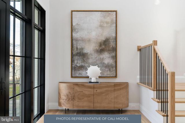 3815 N ABINGDON ST, Arlington, VA 22207