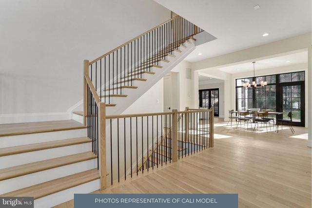 3815 N ABINGDON ST, Arlington, VA 22207