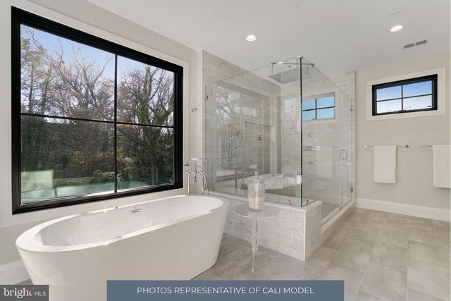 3815 N ABINGDON ST, Arlington, VA 22207