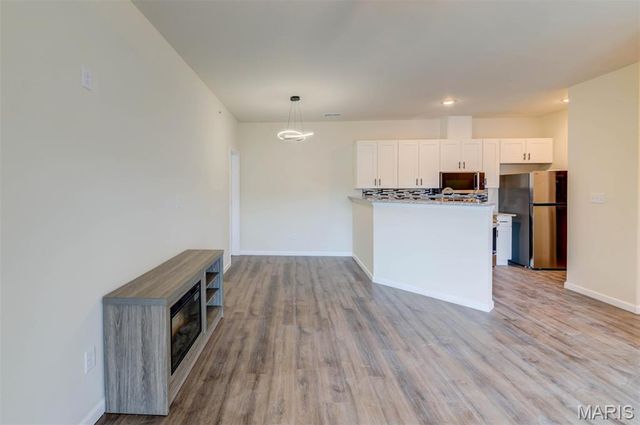 137 Nest Homes Dr, Ellisville, MO 63011