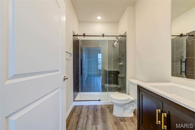 137 Nest Homes Dr, Ellisville, MO 63011