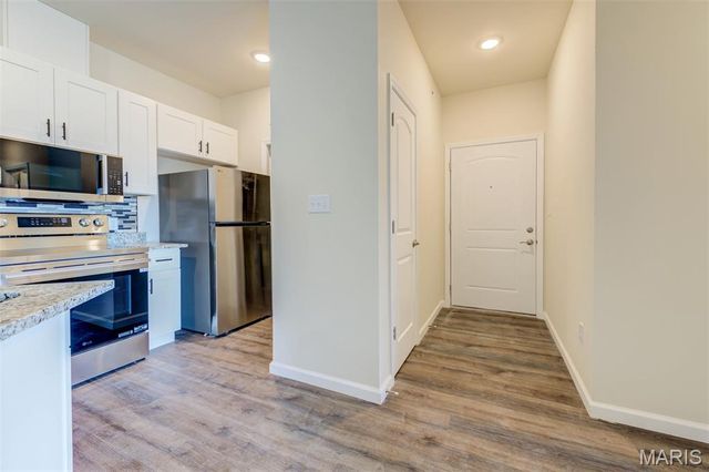 137 Nest Homes Dr, Ellisville, MO 63011