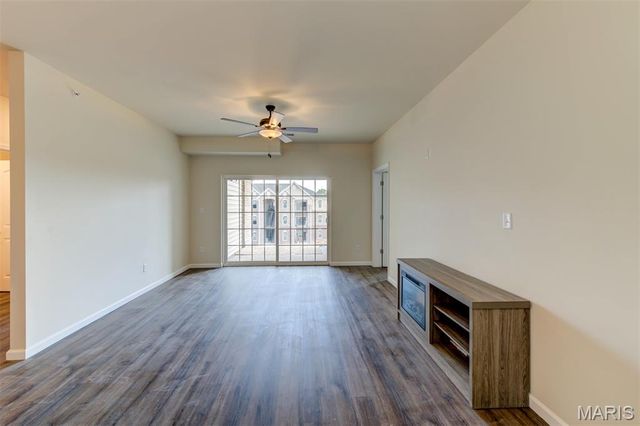 137 Nest Homes Dr, Ellisville, MO 63011