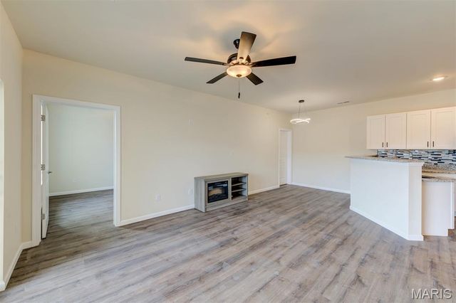137 Nest Homes Dr, Ellisville, MO 63011