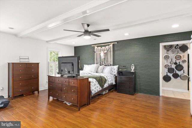 616 WINTERBERRY DR, Fredericksburg, VA 22405