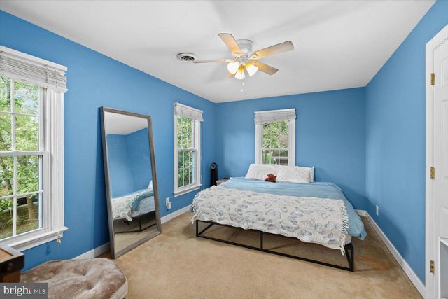 616 WINTERBERRY DR, Fredericksburg, VA 22405