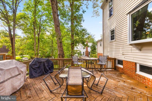 616 WINTERBERRY DR, Fredericksburg, VA 22405