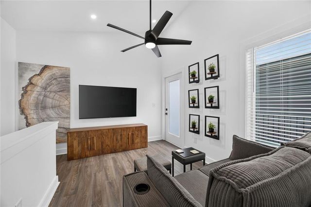 6305 Shannon Parkway 104, Union City, GA 30291