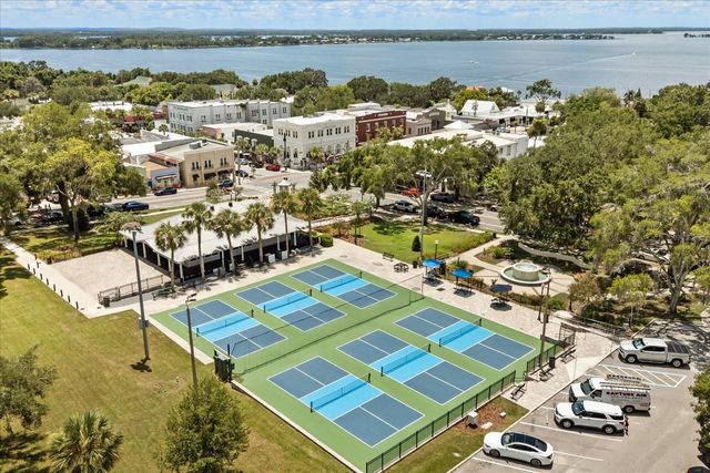 3001 LAKESHORE DRIVE, Mount Dora, FL 32757