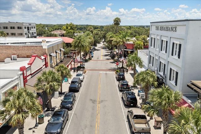 3001 LAKESHORE DRIVE, Mount Dora, FL 32757