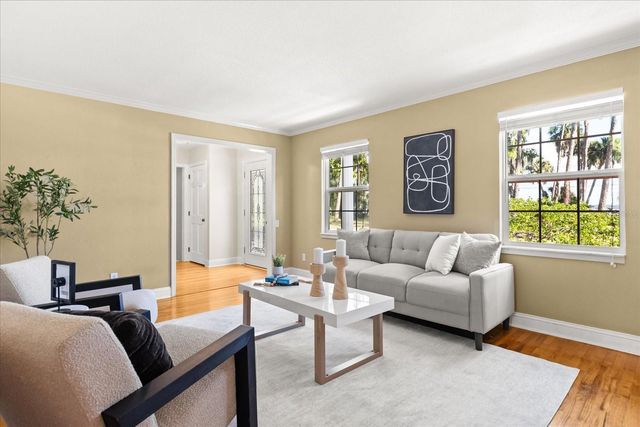 3001 LAKESHORE DRIVE, Mount Dora, FL 32757