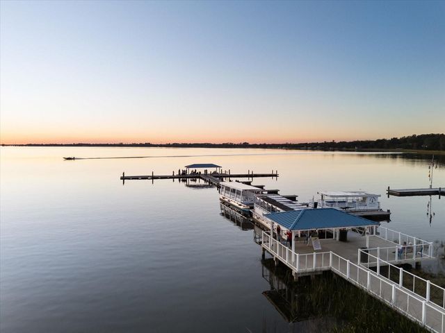 3001 LAKESHORE DRIVE, Mount Dora, FL 32757