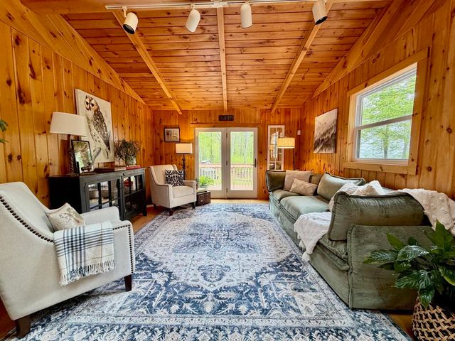 515 Quarry Road, Bennington, VT 05201