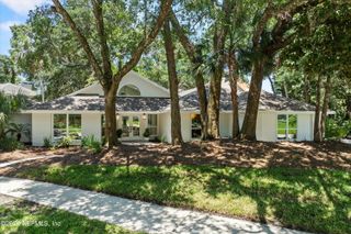 2212 Barefoot Trace, Atlantic Beach, FL 32233