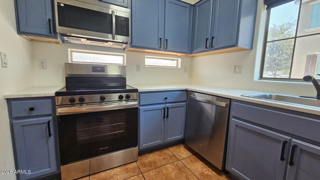 17716 W MANDALAY Lane, Surprise, AZ 85388