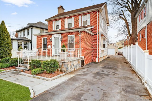 3334 Country Club Road, Bronx, NY 10465