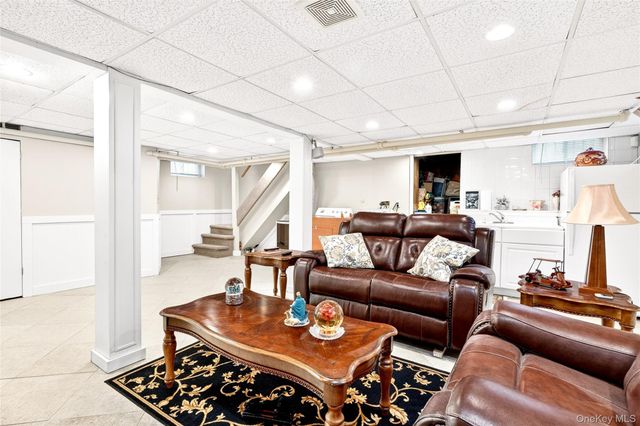 3334 Country Club Road, Bronx, NY 10465