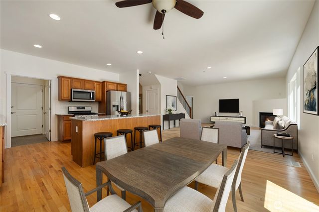 8706 Long Lake Road SE, Port Orchard, WA 98367
